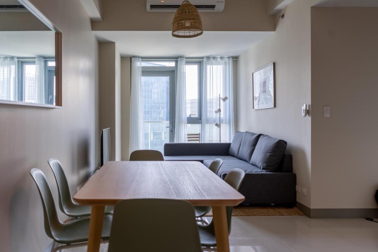 Uptown Parksuites Apartments Tower 2 Bgc By Ph Staycation Manila Kültér fotó