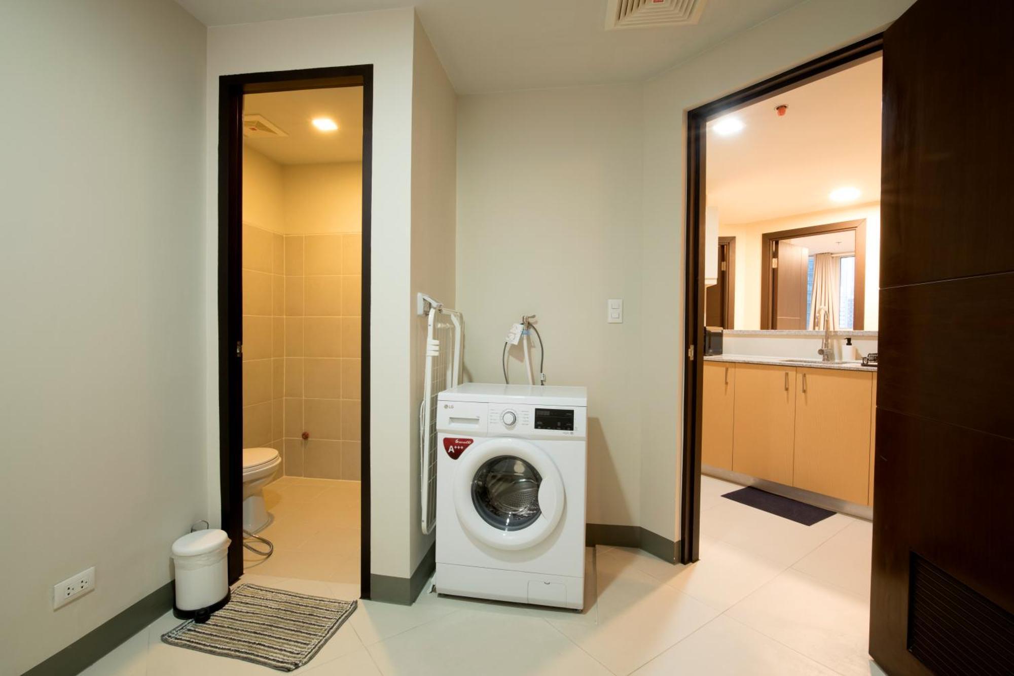 Uptown Parksuites Apartments Tower 2 Bgc By Ph Staycation Manila Kültér fotó